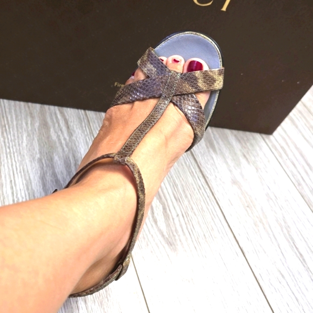 Gucci Sandals - Picture 14 of 14